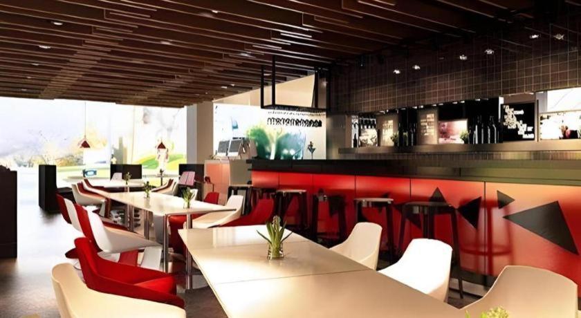 G Suites Hotel By Amithya Surabaya Exterior foto