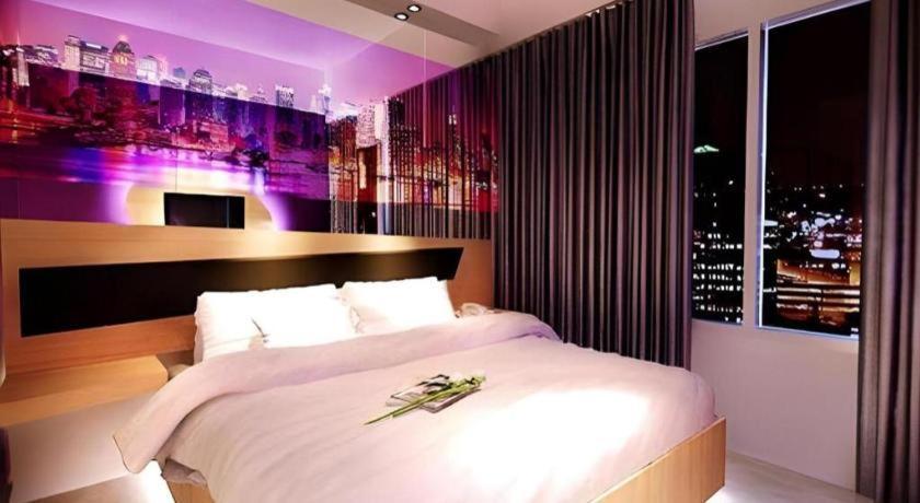 G Suites Hotel By Amithya Surabaya Exterior foto